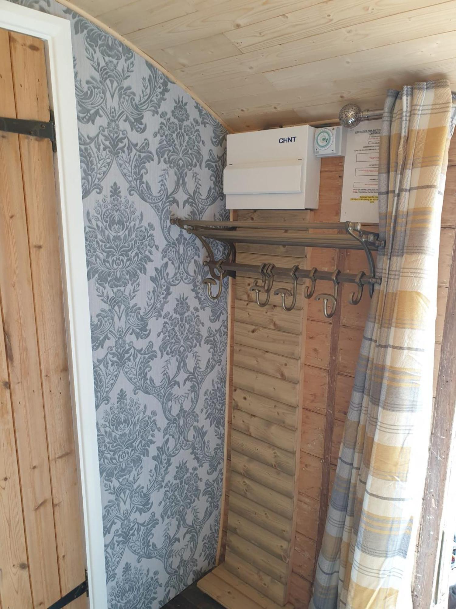 Stonehenge Inn & Shepherd'S Huts Bulford Rum bild